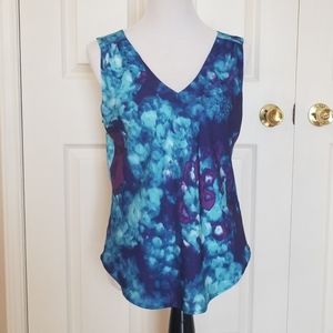 Sleeveless top